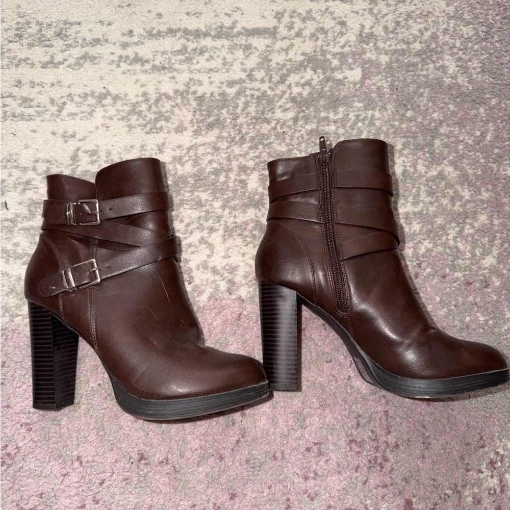 Forever 21 Brown Leather Buckle Ankle Boots 4 inch heal.